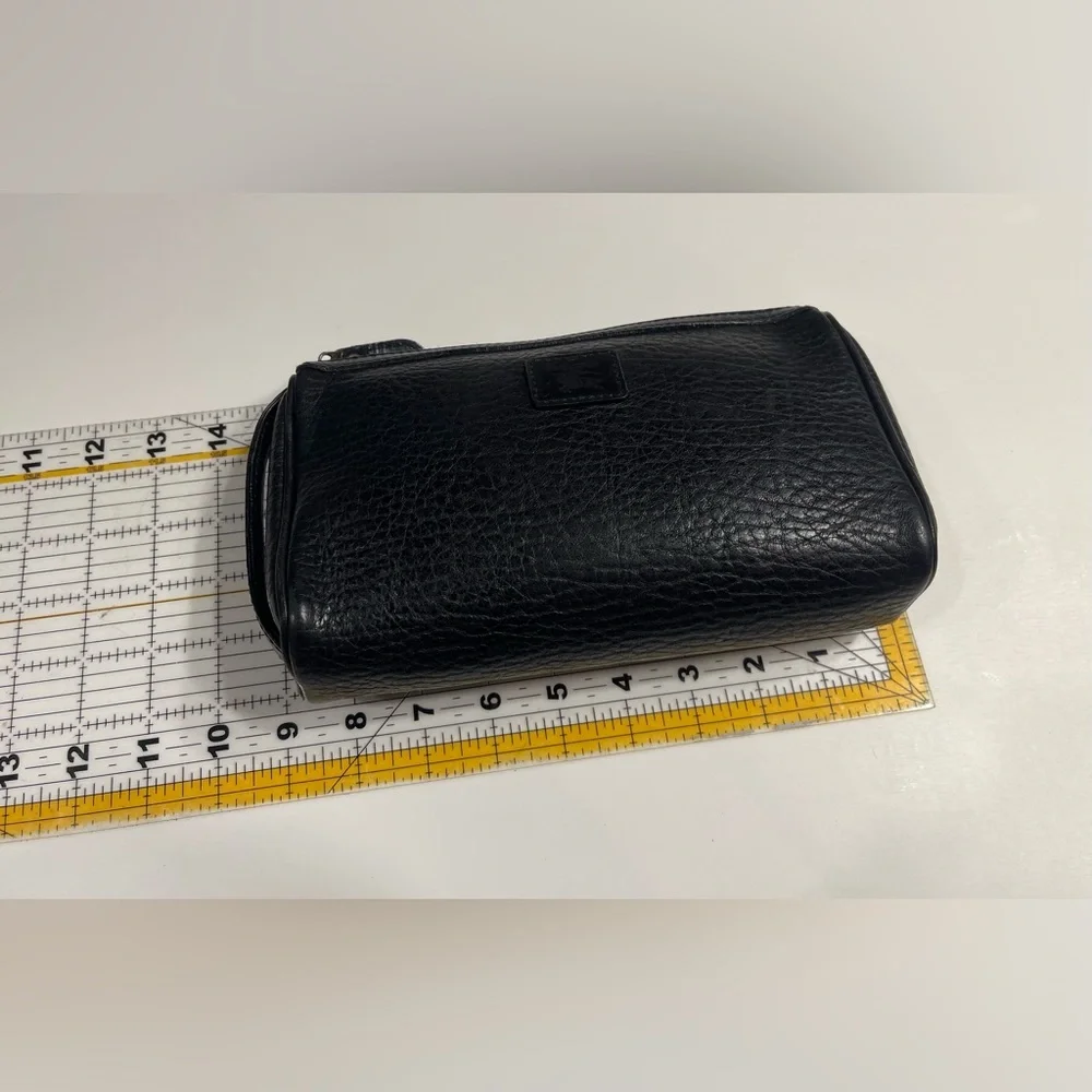 Burberry vintage leather travel pouch - Picture 8 of 10